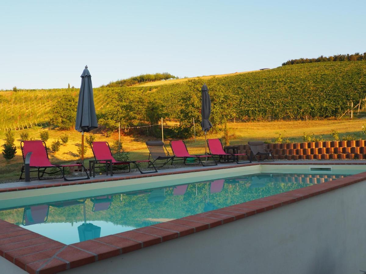 Casa Del Roseto Bed & Breakfast Belveglio Exterior photo