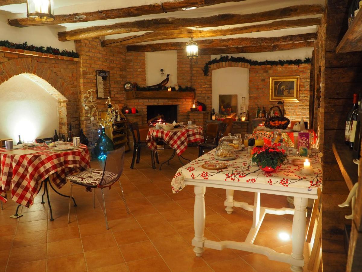 Casa Del Roseto Bed & Breakfast Belveglio Exterior photo